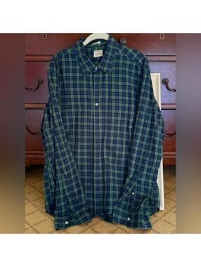 J. Crew Secret Wash Green and Navy Plaid button down Shirt - Slim XL